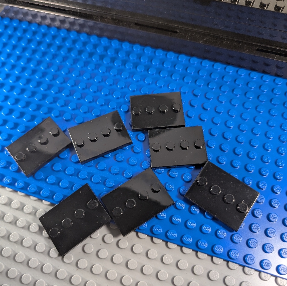 7 Minifigures- Netflix Squid Game the Challenge Building Block Toy Action Figure - Picture 8 of 11